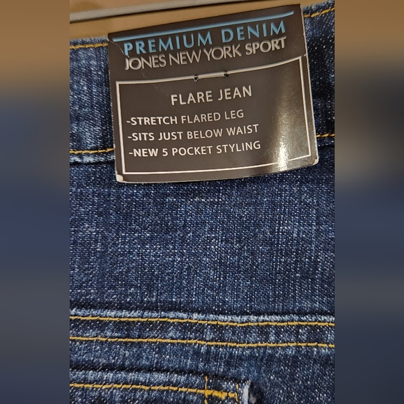 NWT Jones New York Premium Stretch Denim Flare Jeans Size-12 Hippie Retro 70's - Picture 4 of 15